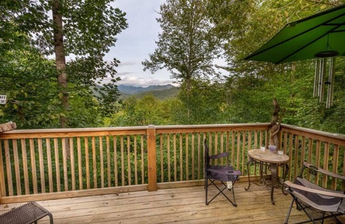Cullowhee Alquiler De RV | 100 Acre Reserve, River Access, and Endless Adventure!