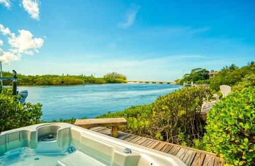 Wulfert Casa | $100 Bubble Room Gift Certificate for bookings made for 2025. Fabulous House !