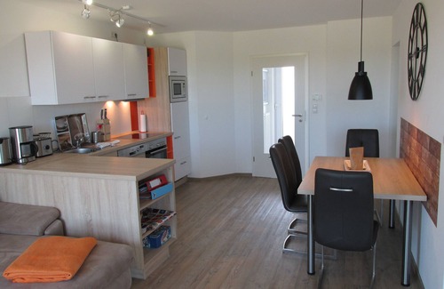 Wurster Nordseekuste Apartamento | 100 m del mar, familiar, no fumador, apartamento con vista al dique
