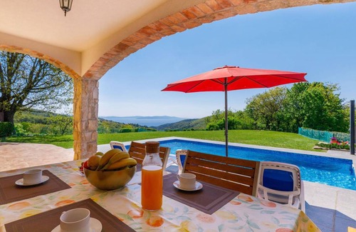 Labin Otro | 100 m² Alojamiento ∙ 2 habitaciones ∙ 4 huéspedes