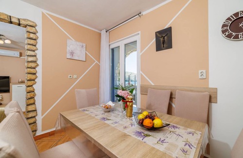 Lopar Apartamento | 100 m² Apartamento ∙ 2 habitaciones ∙ 6 huéspedes