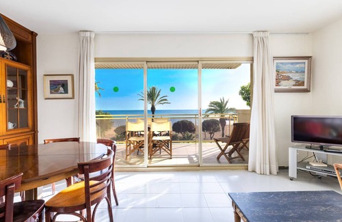 Cambrils Apartamento | 100 m² Apartamento ∙ 3 habitaciones ∙ 6 huéspedes