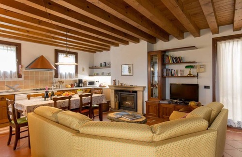 Castegnero Apartamento | 100 m² Apartamento ∙ 3 habitaciones ∙ 6 huéspedes