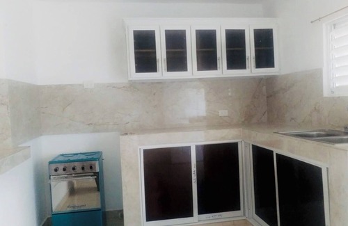San Pedro de Macoris Apartamento | 100 m2 BIG Apartment With AC, Free ParKing + WIFI Near JUMBO Supermarket