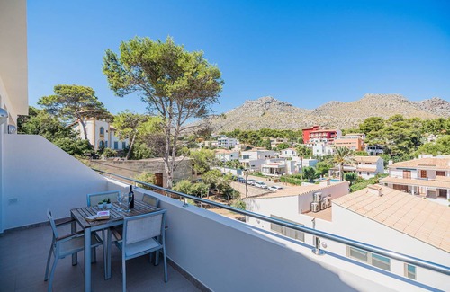 Cala San Vicente Chalet De Esquí | 100 m² Chalet ∙ 3 habitaciones ∙ 6 huéspedes