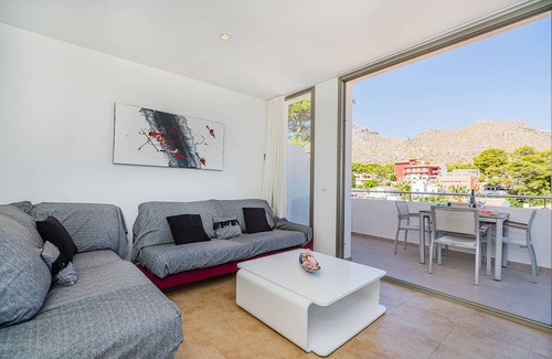 Cala San Vicente Chalet De Esquí | 100 m² Chalet ∙ 3 habitaciones ∙ 6 huéspedes