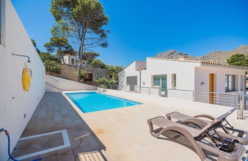 Cala San Vicente Chalet De Esquí | 100 m² Chalet ∙ 3 habitaciones ∙ 6 huéspedes