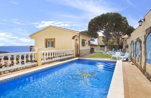Lloret de Mar Casa | 100 m² Casa ∙ 3 habitaciones ∙ 6 huéspedes