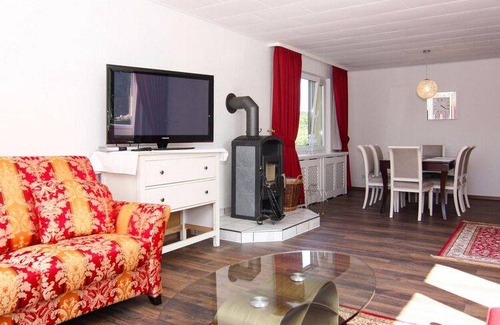 Wendorf Alquiler De RV | 100 m² Caravana ∙ 3 habitaciones ∙ 4 personas