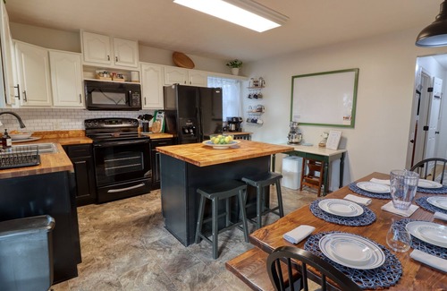 Mount Jackson Casa | 100 Maple at Bryce Resort: Sauna, Games & Firepit!