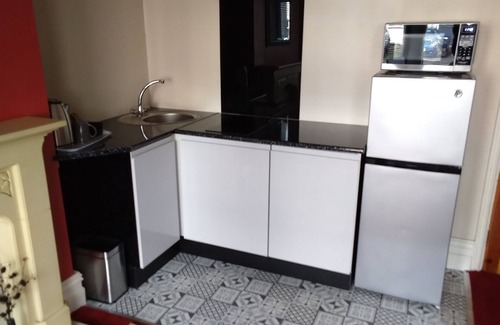 Bispham Apartamento | 100 metres from the seafront. Comfortable 1 bed ground floor apartment.