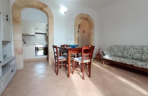 Porto Tricase Casa | 100 mt dal mare, Al Porto casa vacanze, posto tranquillo per famiglia