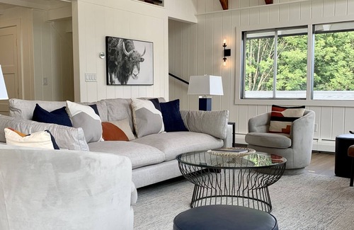 East Dorset Casa | 100 % renovated home with Spectacular Views in Dorset, Vermont
