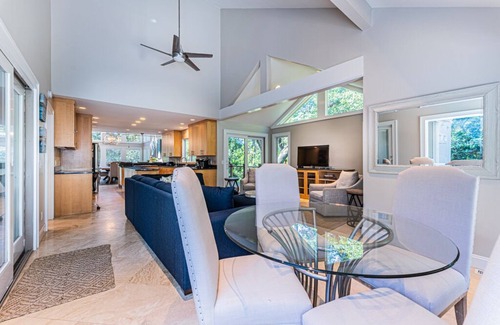 Beach Lagoon Casa | 100 Steps to Beach | Sea Pines Home | PRIVATE Pool & Hot Tub | Beach Chairs