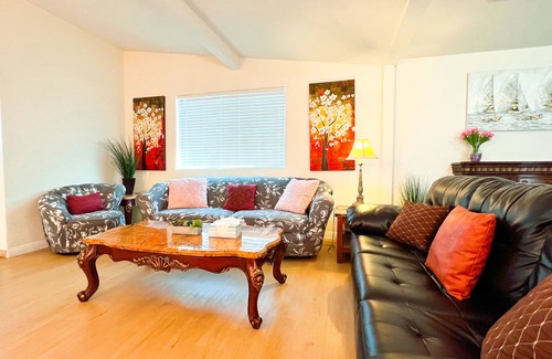 Sherwood Forest and Thistle Development Casa | 10001☘️☘️Spacious single house 6B4Ba near Disney and Knott's Berry Farm.