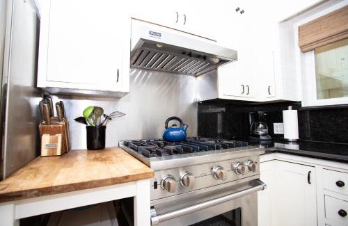 Balboa Peninsula Casa | 1002 E Oceanfront