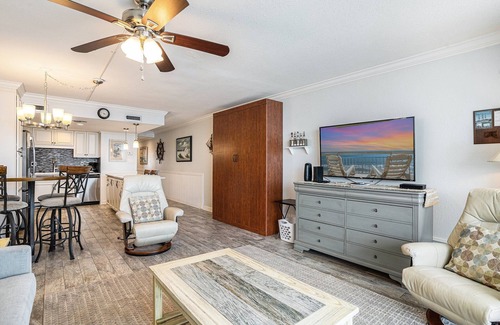 Garden City Condominio | 1009 Waters Edge Resort 1 Bedroom Condo by RedAwning