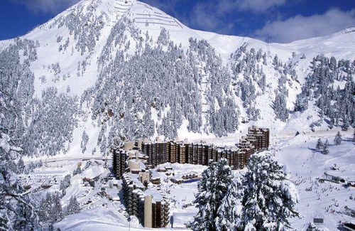 Macot-la-Plagne Apartamento | 100m from ski slopes, 3rd floor, swimming pool, balcony, tv, 22m², La Plagne