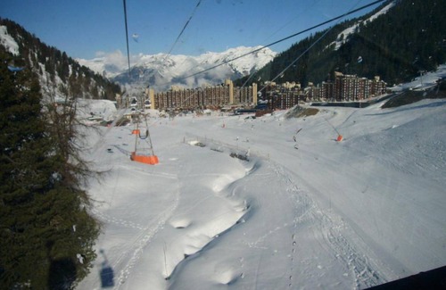 Macot-la-Plagne Apartamento | 100m from ski slopes, 9th floor, view ski slopes, swimming pool, balcony, tv, ski locker, 35m²
