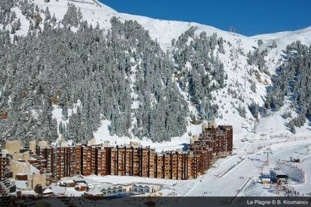 Macot-la-Plagne Apartamento | 100m from ski slopes, 1st floor, view ski slopes, swimming pool, balcony, tv, 35m², La Plagne