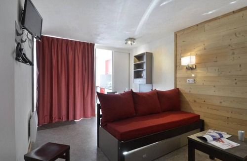 Macot-la-Plagne Apartamento | 100m from ski slopes, 8th floor, view ski slopes, swimming pool, balcony, tv, 28m², La Plagne