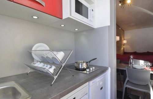 Macot-la-Plagne Apartamento | 100m from ski slopes, 8th floor, view ski slopes, swimming pool, balcony, tv, 28m², La Plagne