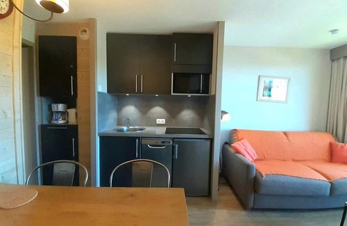 Saint-Julien-Mont-Denis Apartamento | 100m del centro estación, 4.o piso, vista montaña, balcón, tv, local para esquís, 23m², La Plagne