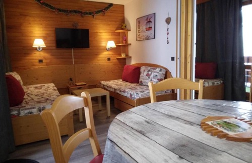 Macot-la-Plagne Apartamento | 100m from resort center, 6th floor, balcony, tv, 28m², La Plagne