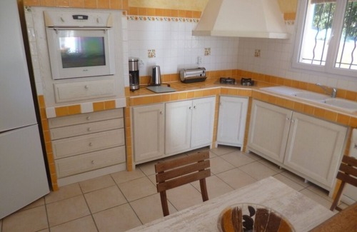 Gareoult Villa | chalet de 100m2 con 8m piscina asegurada. 30x4m30 en una parcela de 2000m2.