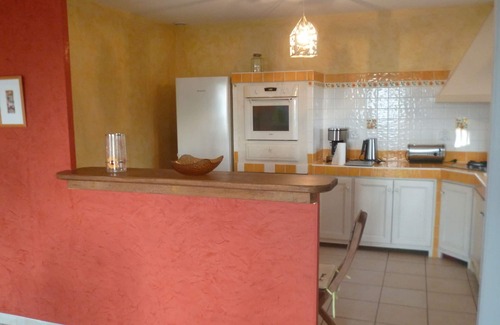 Gareoult Villa | chalet de 100m2 con 8m piscina asegurada. 30x4m30 en una parcela de 2000m2.