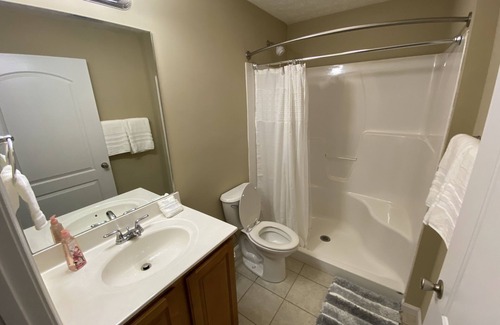 Elizabethtown Apartamento | 101 A Peaceful private and Safe great location
