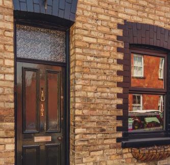 York Casa | 101 House At The End. Witchcraft & Wizardry House