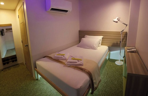 Alabang Hotel | 1010 Hotel