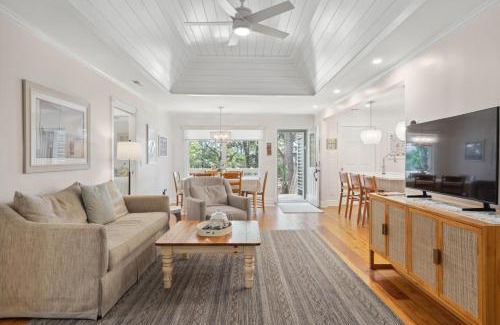 West Beach Casa | 1016 Sparrow Pond Cottage by Akers Ellis Rentals
