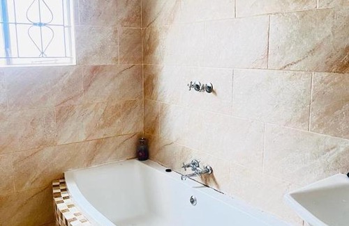 Hazyview Apartamento | 1019 Luke House