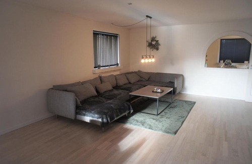 Esbjerg Villa | 102 Fyrrelunden (id. 083)