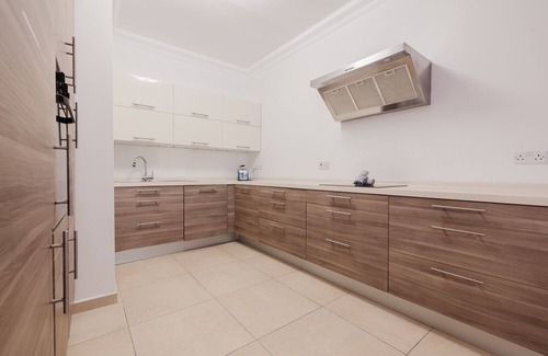 Sliema Apartamento | 102 Seafront 3Bed Sliema with pool by Homely