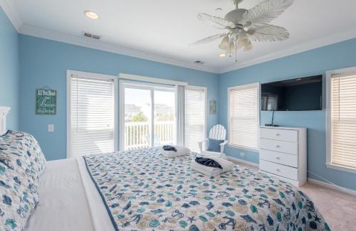 Waters Edge Casa | 103 WATERS EDGE ~ 3Bed/3Bath Townhouse~ Pool~Fishing Dock