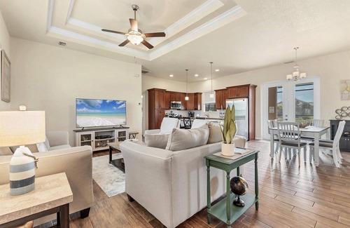 South Gulf Cove Casa | 10333 Monticello Drive