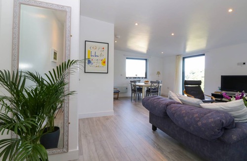 Dartmouth Cabaña | 105 m² Casa rural ∙ 2 habitaciones ∙ 4 personas