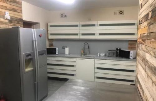 Sketty Casa | 106 Brynmill - Room 2