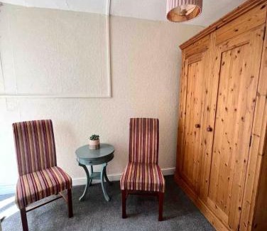 Sketty Casa | 106 Brynmill - Room 3