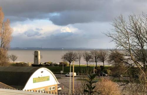 Sketty Casa | 106 Brynmill - Room 9 - Sea Views