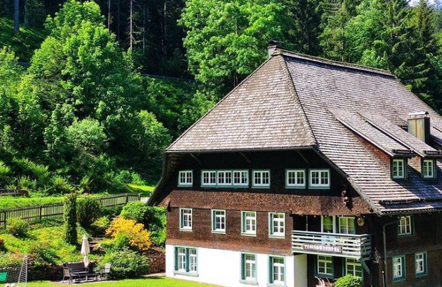 Furtwangen Apartamento | 106 m² Apartamento ∙ 2 habitaciones ∙ 6 personas