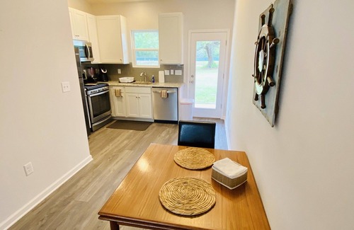 Hollister Casa | 107-A Pilothouse Ct.