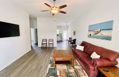 Hollister Casa | 107-A Pilothouse Ct.