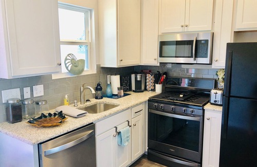 Hollister Casa | 107-B Pilothouse Ct.