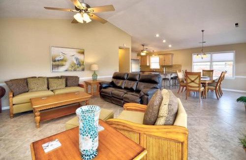 Long Beach Casa | 108 W Yacht Drive