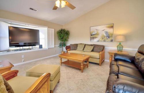 Long Beach Casa | 108 W Yacht Drive