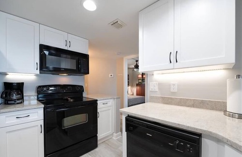 Ponce Inlet Apartamento | 109 South Point ** 2 Bedroom 2 Bath Direct Oceanfront on Traffic Free Beach